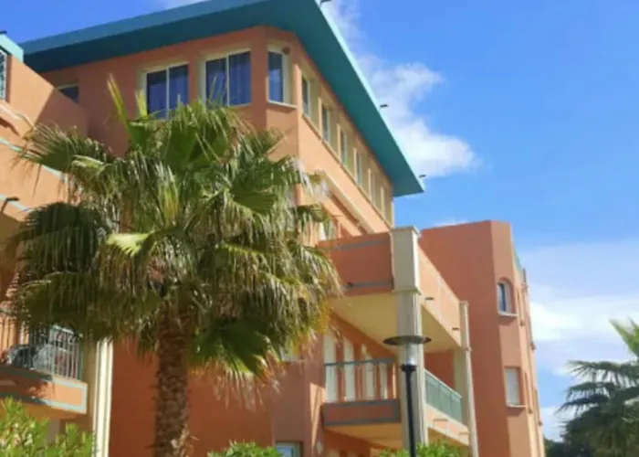 46m With Terrace - With Pool 公寓